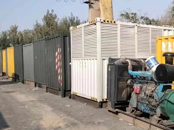 垫江200KW柴油发电机机组每小时油耗是多少？